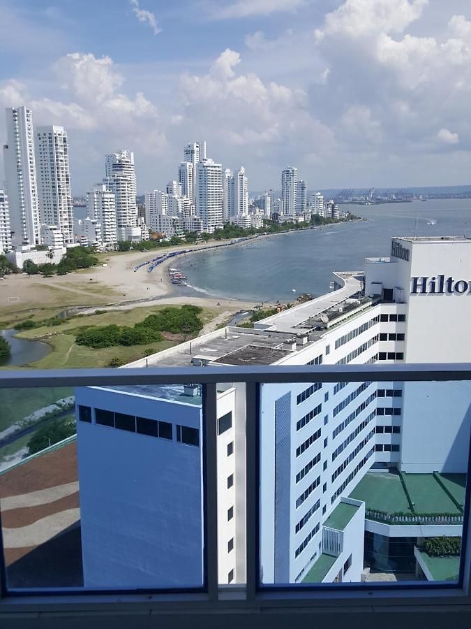 Hermoso Apartamento Frente A La Playa Piso 17 Conquistador, El Laguito Apartamento *