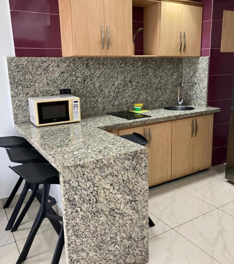 Hermoso Apartamento Frente A La Playa Piso 17 Conquistador, El Laguito Apartamento