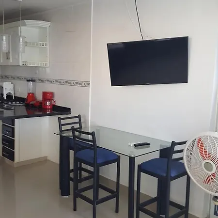 Hermoso Apartamento Frente A La Playa Piso 17 Conquistador, El Laguito *