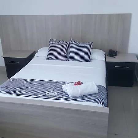 Hermoso Apartamento Frente A La Playa Piso 17 Conquistador, El Laguito