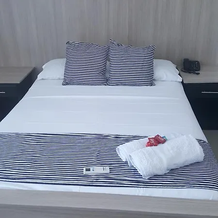 Hermoso Apartamento Frente A La Playa Piso 17 Conquistador, El Laguito Cartagena