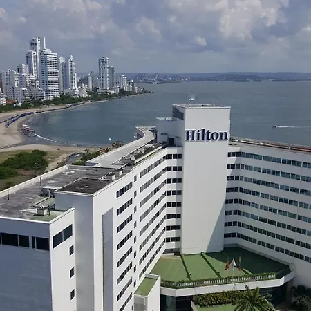 Hermoso Apartamento Frente A La Playa Piso 17 Conquistador, El Laguito Apartamento *