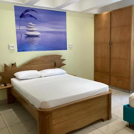 Hermoso Apartamento Frente A La Playa Piso 17 Conquistador, El Laguito *